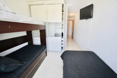 Apartamento En Alquiler Temporario Playa Mansa 2 Dormitorios Seasons Tower