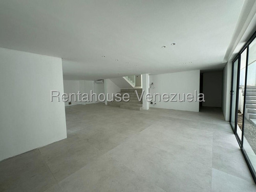Ana Torres. Casa Dúplex En Venta 2518155 En Prados Del Este
