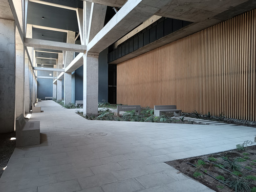 Edificio Zañartu (1 Est. 1 Bod.) Vista Suroriente Piso 10
