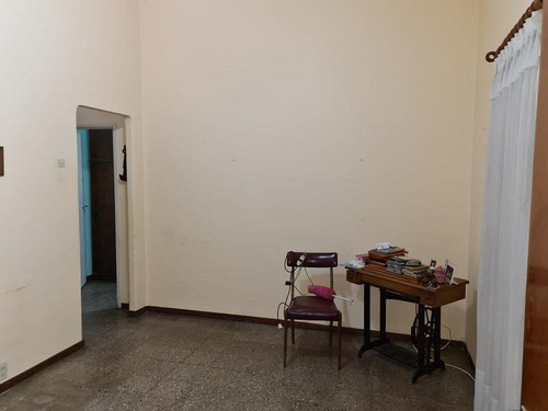 Imagen 8 de 11 de Casa 3 Ambientes Con Cochera Y Patio Con Parrilla