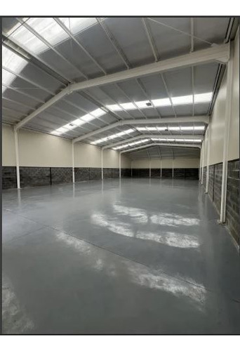 En Arriendo Bodega 589m2 9m2 Altura Centro Logístico Temuco