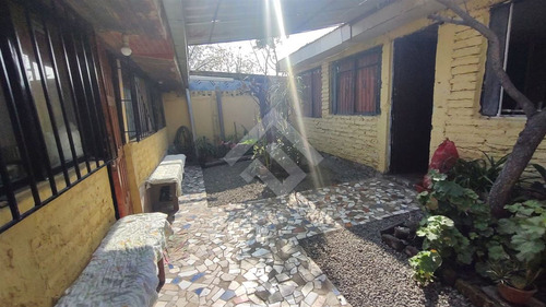 Casa En Venta De 4 Dorm. En Maipú