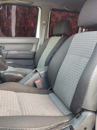 Imagen 10 de 12 de Nissan Frontier 2013 4x4 Standar Impecable