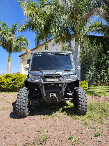 Canam Defender