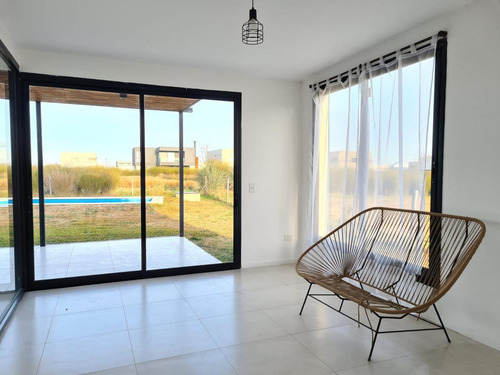 Imagen 2 de 20 de Casa - Araucarias