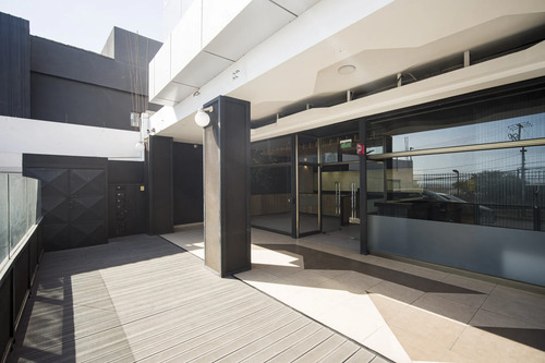 Arriendo Amplio Local Comercial En Strip Center Pukará