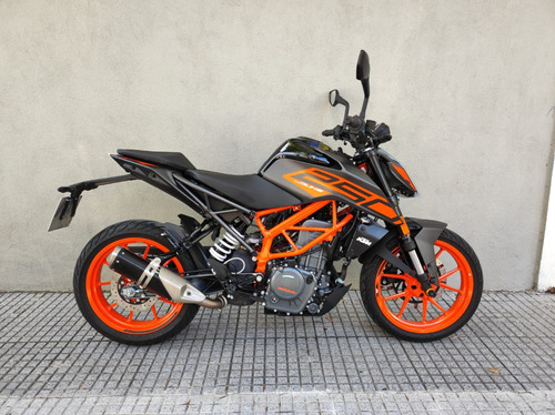 Ktm Duke 250 3000km Como 0km !!!