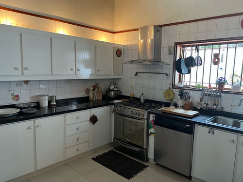 Imagen 9 de 30 de En Venta Casa Oportunidad El Peñon 340m2 4h 5b 4p Jardin Privacidad