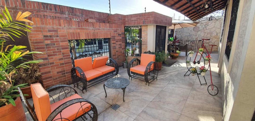 Imagen 5 de 6 de Casa De 400mts Remodelada Ubicada En El Trigal