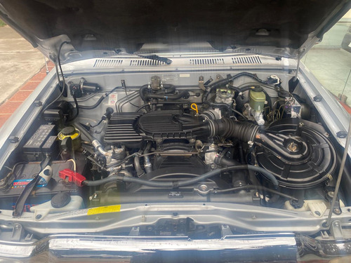 Toyota Hilux 3.0 D/cab 4x2 D Srv Expoeste