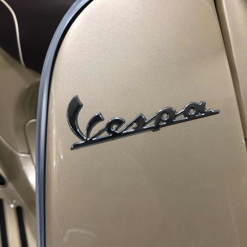 Imagen 12 de 15 de Piaggio Vespa Elegante 150 0 Km Scooter Retro Ahora 12 18