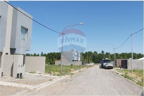 Duplex Ph 2 Dormitorios Alto Alberdi I Plottier