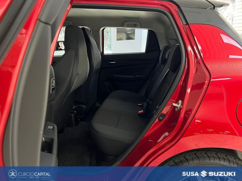 Imagen 12 de 25 de Suzuki Swift Sport 2023 Rojo/negro 0km