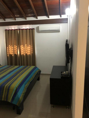 Imagen 9 de 26 de Leal Pérez Vende Townhouse En Mañongo, Villa Menhir
