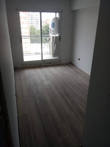 Imagen 1 de 6 de Inmejorable Venta De Departamento