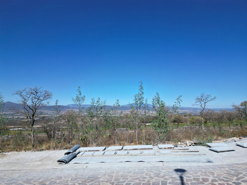 Terreno De 718m² Colindante A Campo De Golf, Clúster De Solo 38 Lotes, Zibatá, Qro. Am
