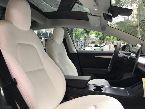 Tesla Model 3 0.0 Standard Rwd