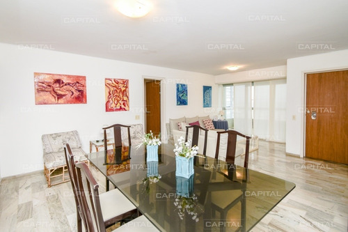 Apartamento De Tres Dormitorios En Venta - Punta Del Este- Ref: 24798