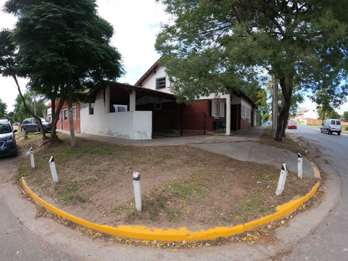 Casa En Venta Mar De Ajó