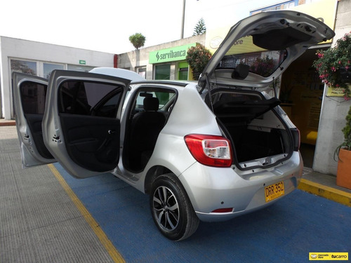 Imagen 12 de 25 de Renault Sandero Tripadvisor