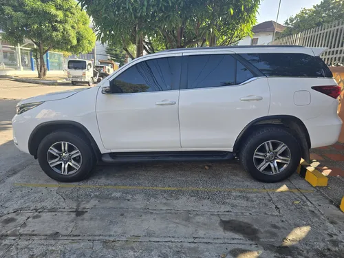 Toyota Fortuner 2.7l