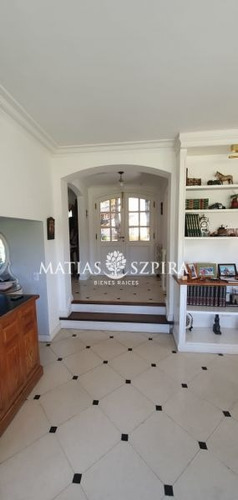 Casa En Venta En Luján