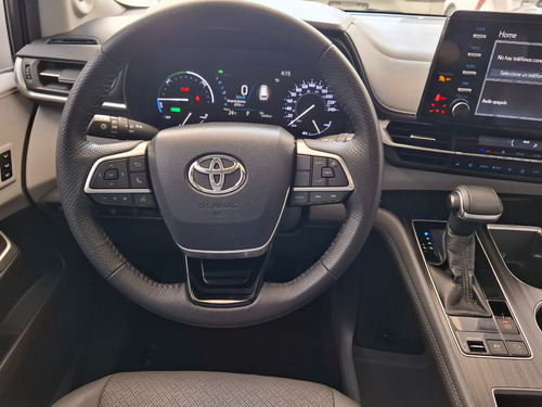 Toyota Sienna 2.5 Limited At hibrida