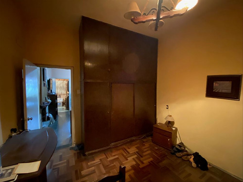 Casa En Venta En Colón Sobre Av. Garzón.