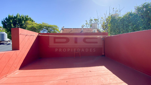 Casa 4 Dormitorios Venta - Olivos