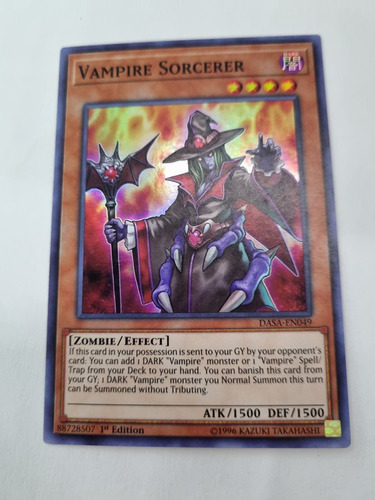 Vampire Sorcerer Super Raro Yugioh