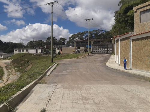 Imagen 3 de 18 de Terreno De 373 M2 En Conj Res Los Leones Llano Alto Carrizal