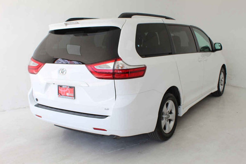 Imagen 5 de 15 de Toyota Sienna 2018 6 Cilindros