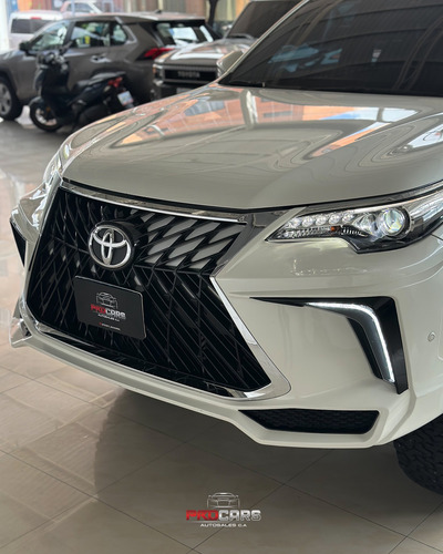 Toyota Fortuner Sr5