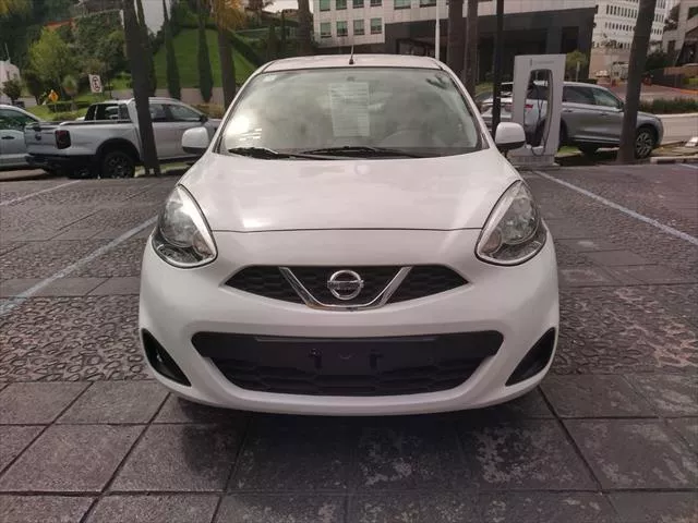 Nissan March 1.6 Sense At