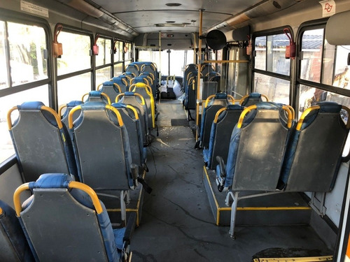 Imagem 7 de 13 de Neobus Escolar 44 Lugares
