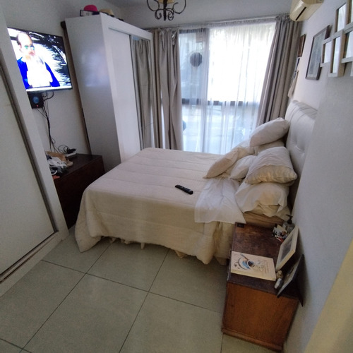 Vendo/alquilo Piso, Vivienda-escritorio Al Frente Calle Echevarriarza. 3dor, 2 Baños, 3/4 Cocheras Usd 282.000 Pocitos Nuevo