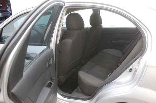 Imagen 12 de 15 de Chevrolet Aveo 2014 4p Ls L4/1.6 Man
