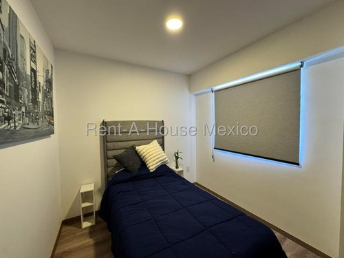 El Refugio. Renta - Penthouse Amueblado, 3 Recámaras, Cuarto De Servicio, Roof