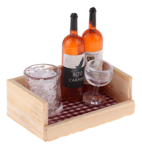 Botellas En Miniatura De Vino. Tipo D Tal Como Se Describe
