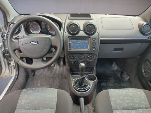 Ford Fiesta 1.0 ROCAM SE PLUS 8V FLEX 4P MANUAL
