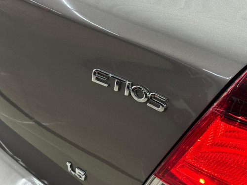 Toyota Etios Sedán X Plus Sedan 1.5 Flex 16V 4p Aut.