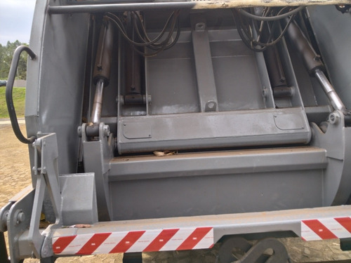 Imagem 15 de 20 de * Compactador De Lixo 19 Cubicos Vw 24260 Ano 2022*