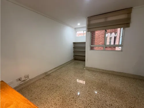 Apartamento Duplex En Laureles,primer Piso