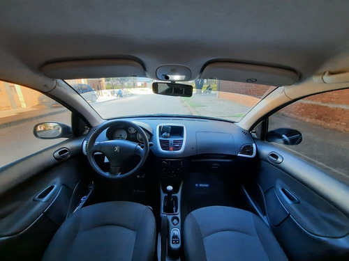 Peugeot 207 2014 1.4 Allure 75cv