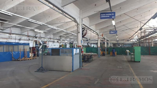 Imagen 3 de 10 de Nave Industrial - Florida Oeste