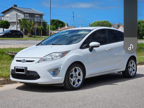 Ford Fiesta Kinetic 1.6 Design 120cv Titanium