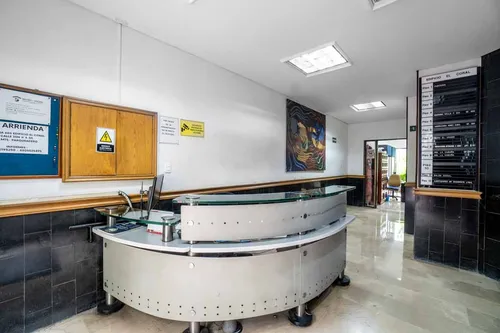 Oficina En Arriendo/venta En Versalles. Cod A1023065