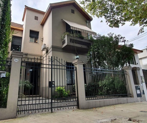 Imagen 1 de 14 de Excelente Casa 5 Amb Reciclada , A Mts De La Plaza De Devoto
