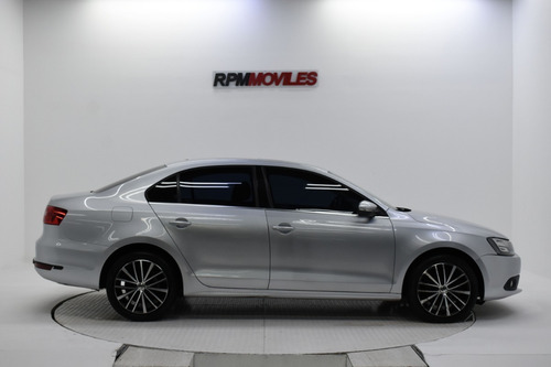 Volkswagen Vento 2.0 Sportline Dsg 2014 Rpm Moviles