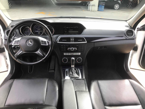 Imagen 10 de 15 de Mercedes-benz Clase C 1.8 180 Cgi Navi At 2013